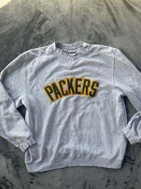 Vintage Reebok Green Bay Packers NFL Gray Crewneck Sweatshirt